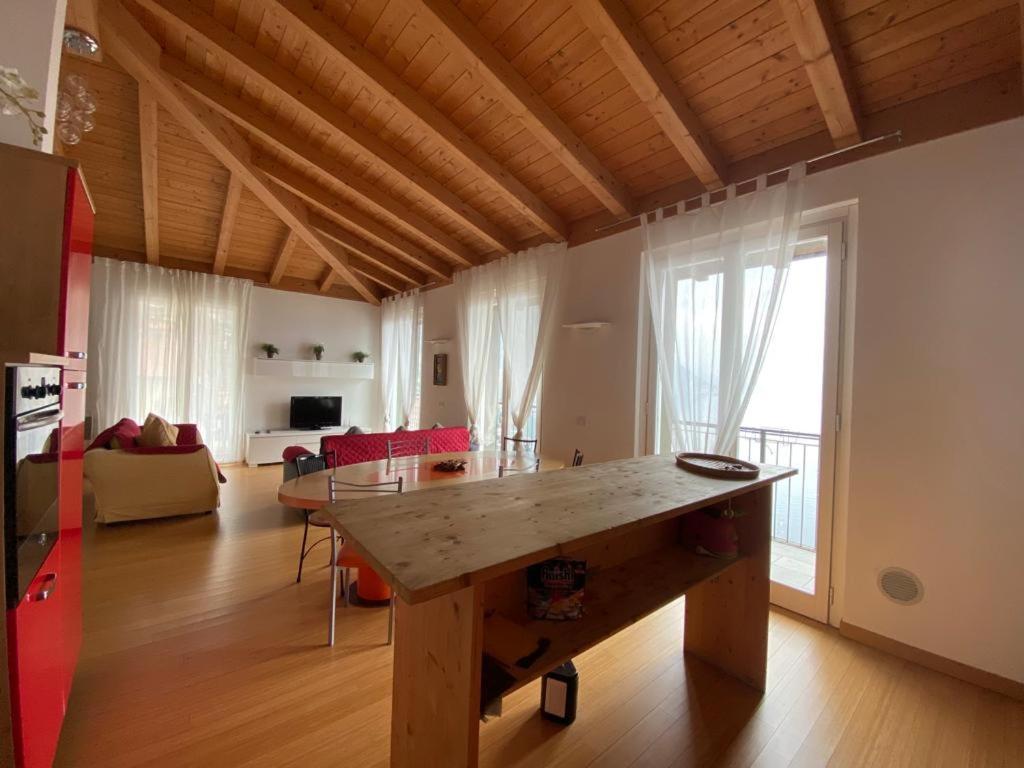 Luxury Attico With Big Terrace Διαμέρισμα Argegno Εξωτερικό φωτογραφία